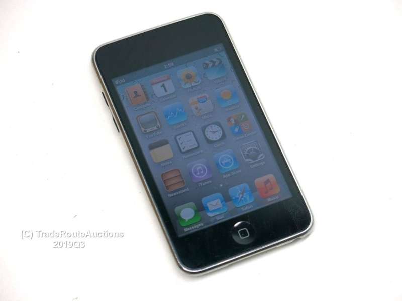Apple iPod Touch 3rd Generation 32GB  | MC008BT - A1318