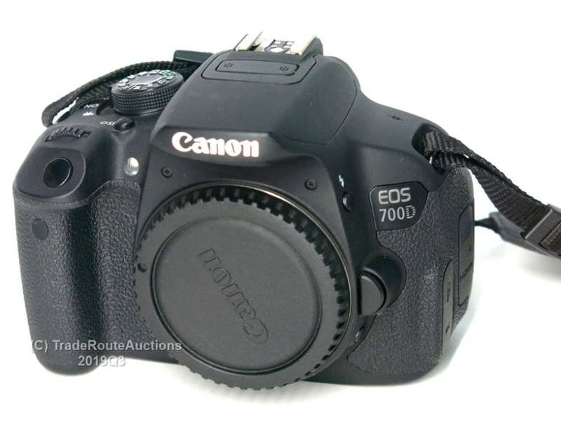 PLEASE READ - Canon EOS 700D DIGITAL SLR CAMERA BODY ONLY | 18.0 MP FULL HD