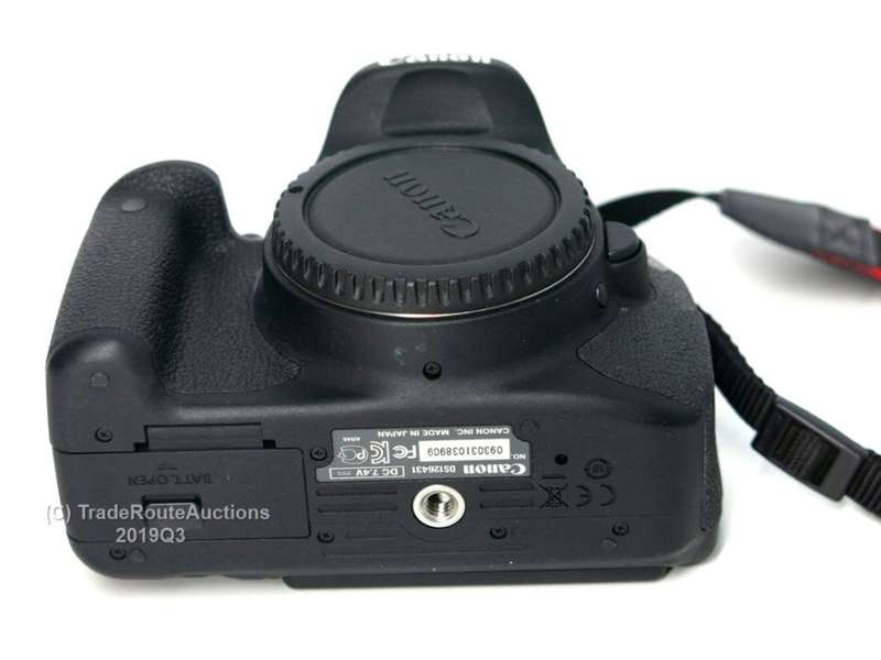 PLEASE READ - Canon EOS 700D DIGITAL SLR CAMERA BODY ONLY | 18.0 MP FULL HD
