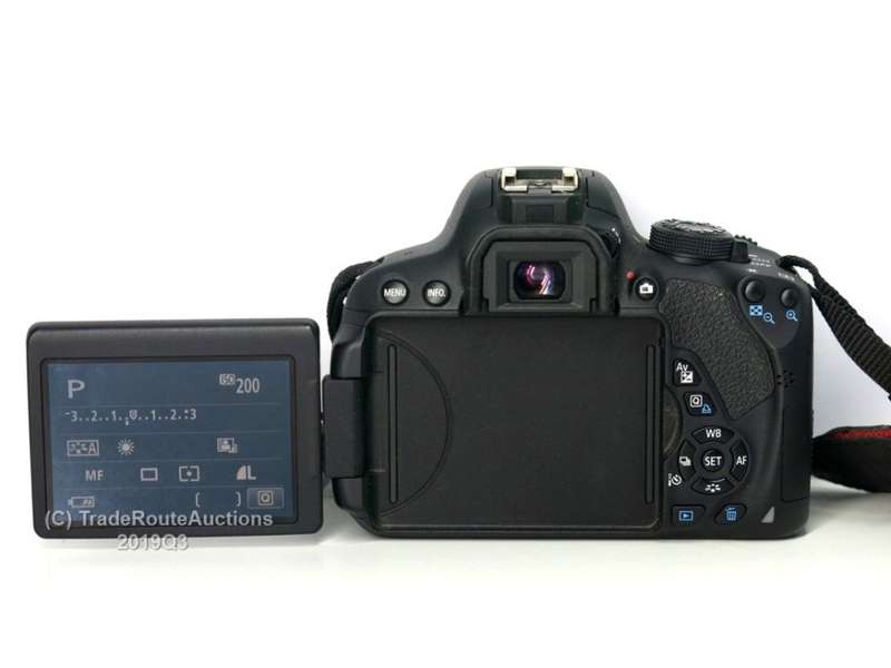 PLEASE READ - Canon EOS 700D DIGITAL SLR CAMERA BODY ONLY | 18.0 MP FULL HD