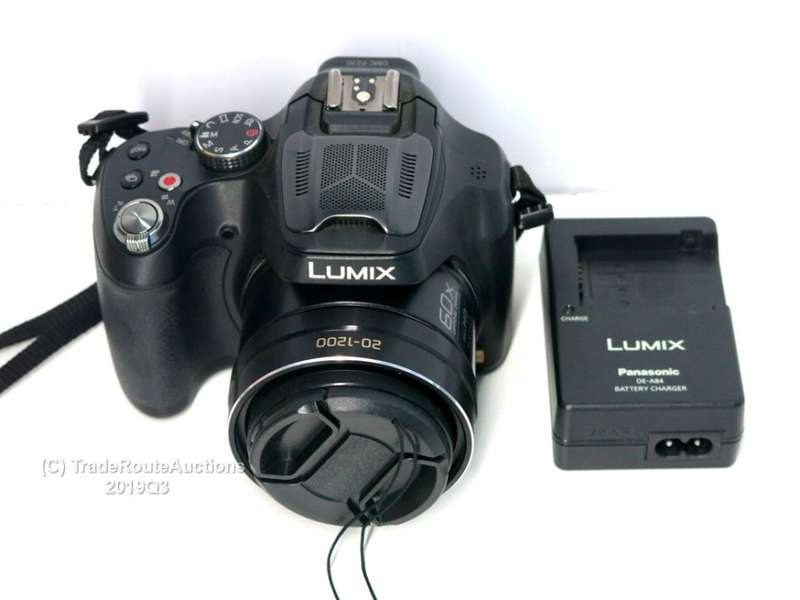 Panasonic LUMIX DMC-FZ70 16.1 MP Digital Camera with 60x Optical Image Stabilized Zoom