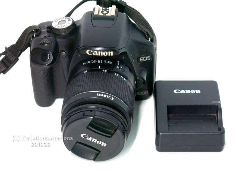 Canon EOS 500D Digital SLR camera 15.1 Megapixels FULL HD + Canon 18-55mm Lens KIT