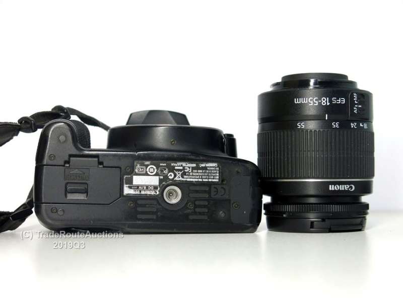Canon EOS 500D Digital SLR camera 15.1 Megapixels FULL HD + Canon 18-55mm Lens KIT