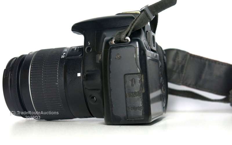 Canon EOS 500D Digital SLR camera 15.1 Megapixels FULL HD + Canon 18-55mm Lens KIT