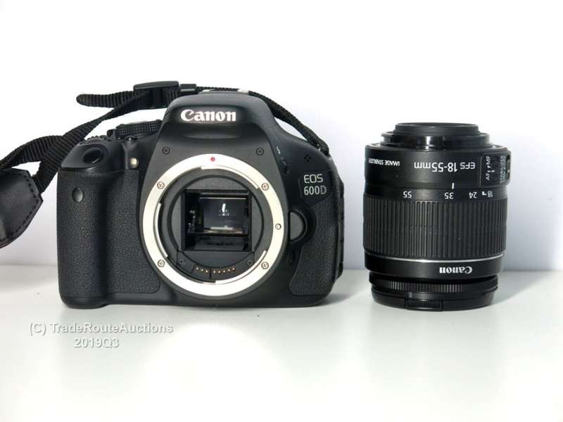 Canon EOS 600D DSLR CAMERA with Canon 18-55 IS Lens Camera Kit