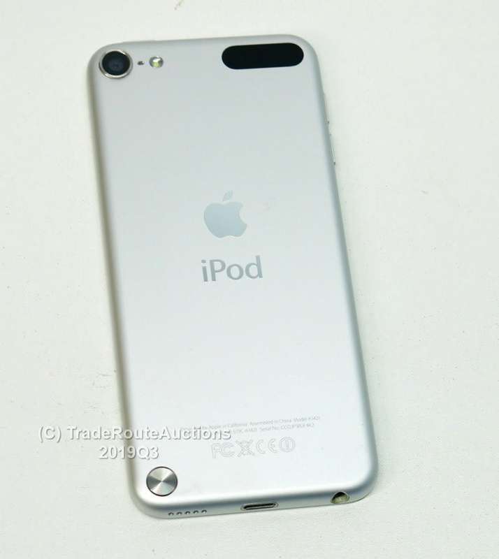 APPLE iPod Touch | MD721BT/A | 64GB SILVER | A1421 | 5TH GEN