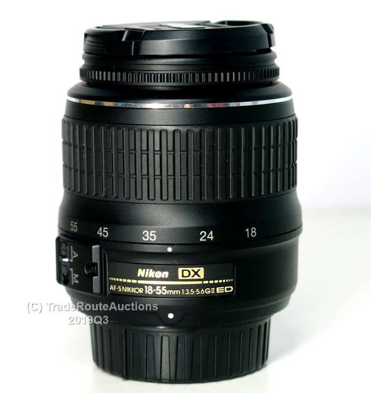 Nikon 18-55mm f/3.5-5.6G AF-S DX G ED Nikkor Lens