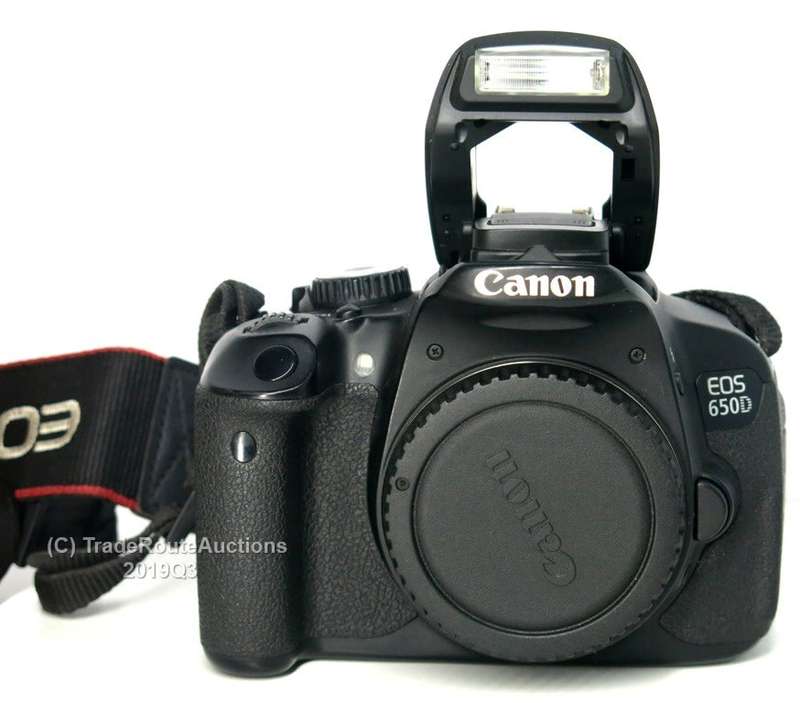 CANON 650D Digital SLR CAMERA BODY (18 Megapixels)