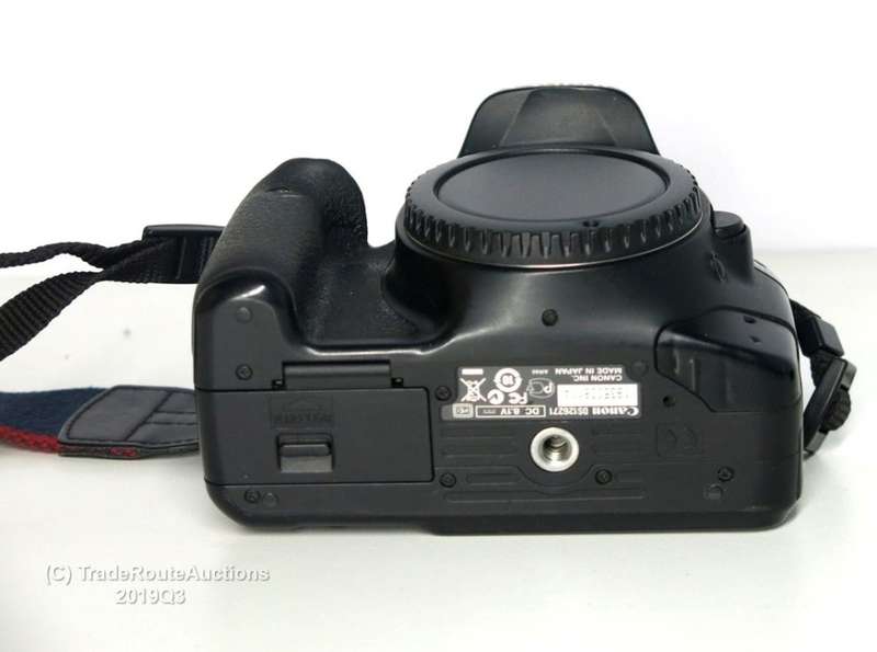 please read - Canon EOS 550D Digital SLR camera 18 MP - BODY ONLY - Professional Camera Body