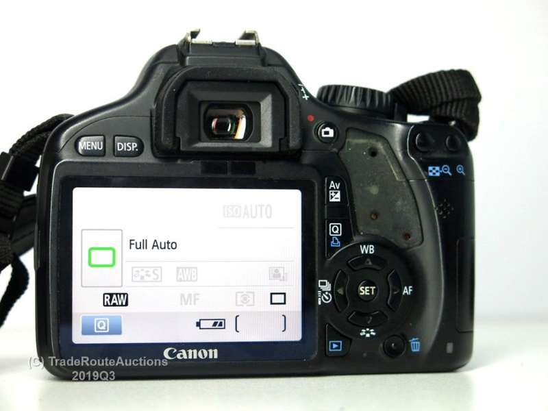 please read - Canon EOS 550D Digital SLR camera 18 MP - BODY ONLY - Professional Camera Body
