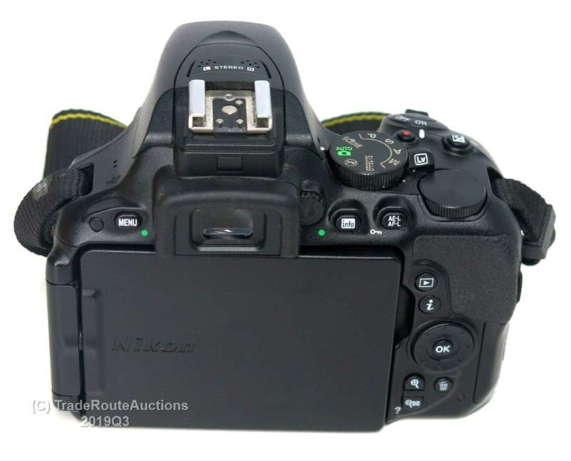 NIKON D5500 DSLR CAMERA BODY - 24.2 Megapixels