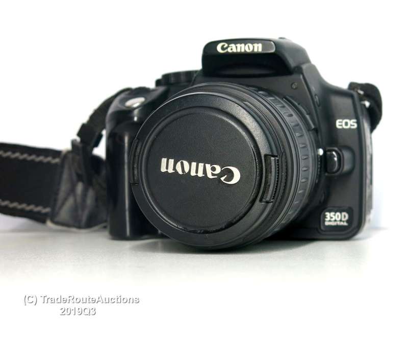 Canon EOS 350D Digital SLR camera (BLACK) WITH 18-55 mm EFS LENS