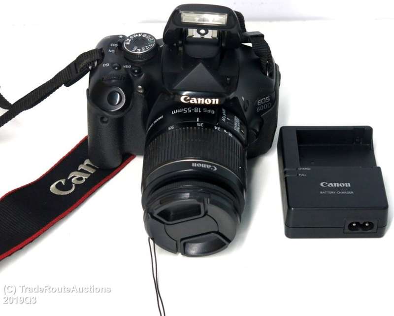 Canon EOS 600D DSLR CAMERA with Canon 18-55 IS Lens Camera Kit