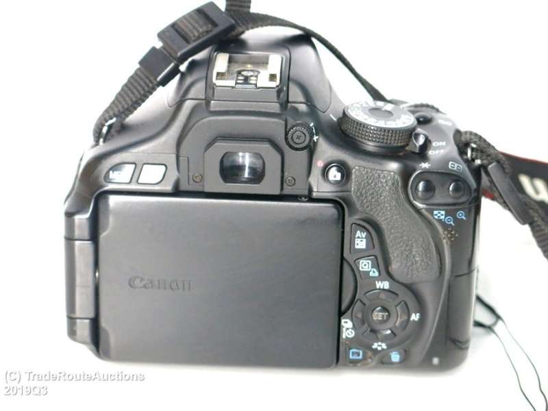Canon EOS 600D DSLR CAMERA with Canon 18-55 IS Lens Camera Kit