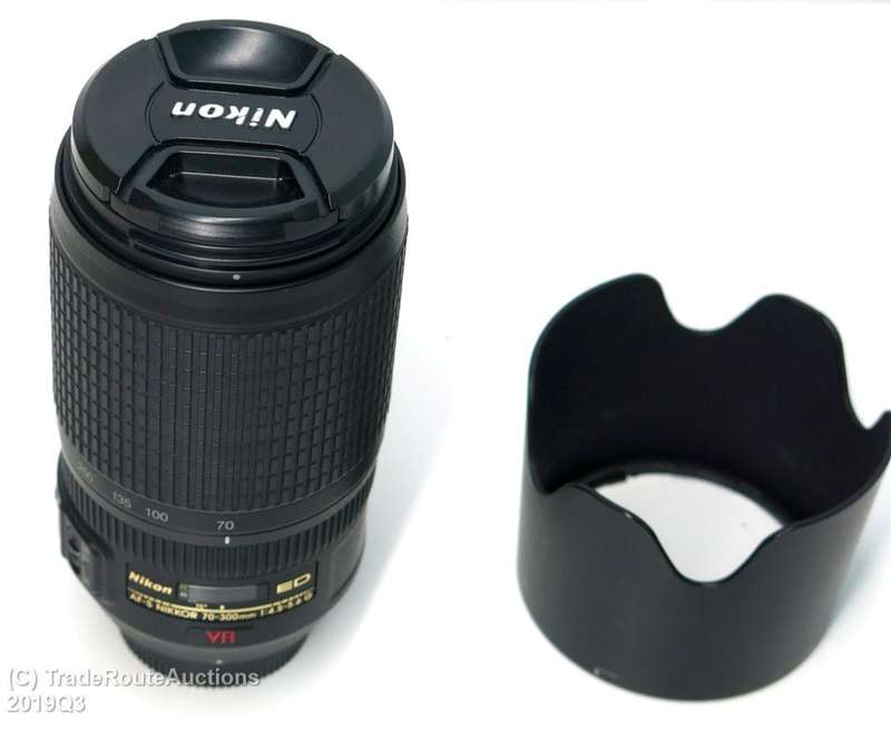 Nikon AF-S 70-300mm f/4.5-5.6G IF ED VR Zoom Vibration Reduction ZOOM LENS for NIKON DSLR Cameras