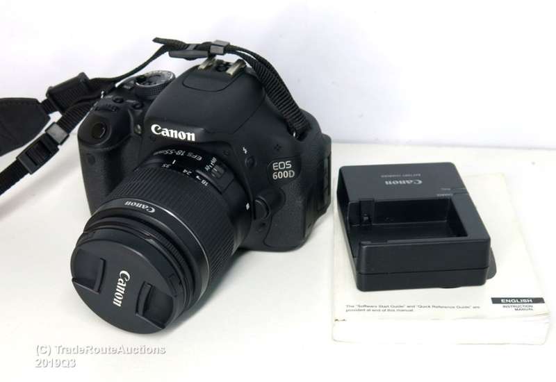 Canon EOS 600D DSLR CAMERA with Canon 18-55 Lens Professional Camera Kit