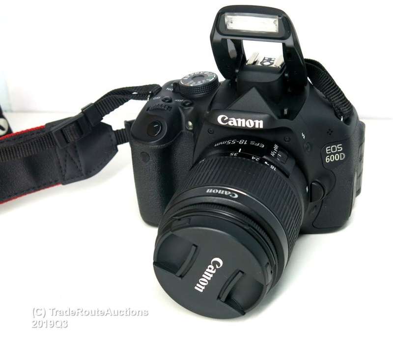 Canon EOS 600D DSLR CAMERA with Canon 18-55 Lens Professional Camera Kit