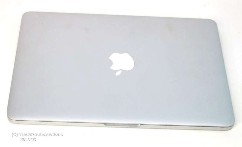 MacBook Pro 13.3-inch Mid 2014  | Core i5 2.6GHz | 8GB RAM | 128GB SSD  ** RETINA DISPLAY **