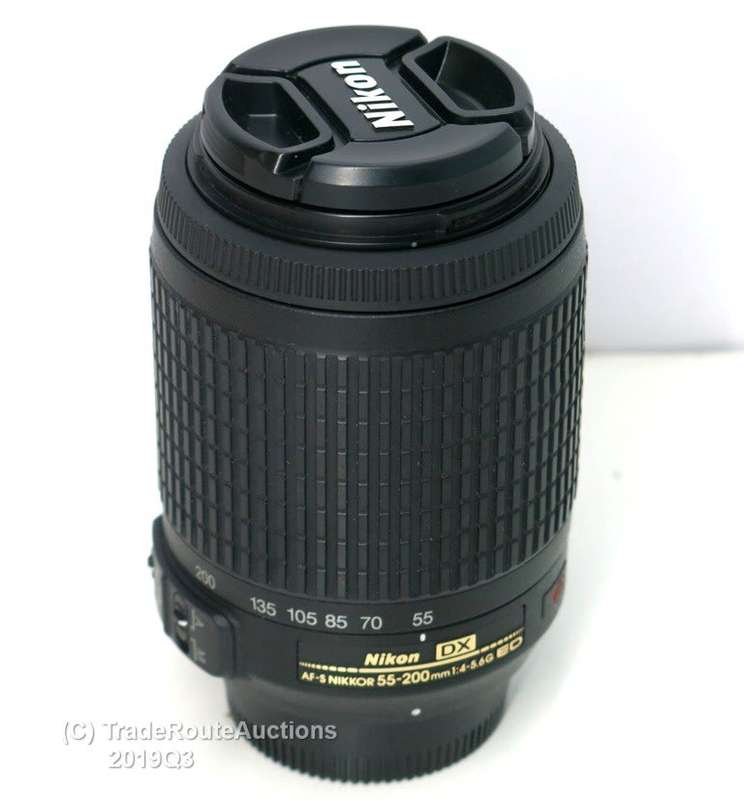 Nikon AF-S NIKKOR 55-200mm VR [ VIBRATION REDUCTION ] LENS