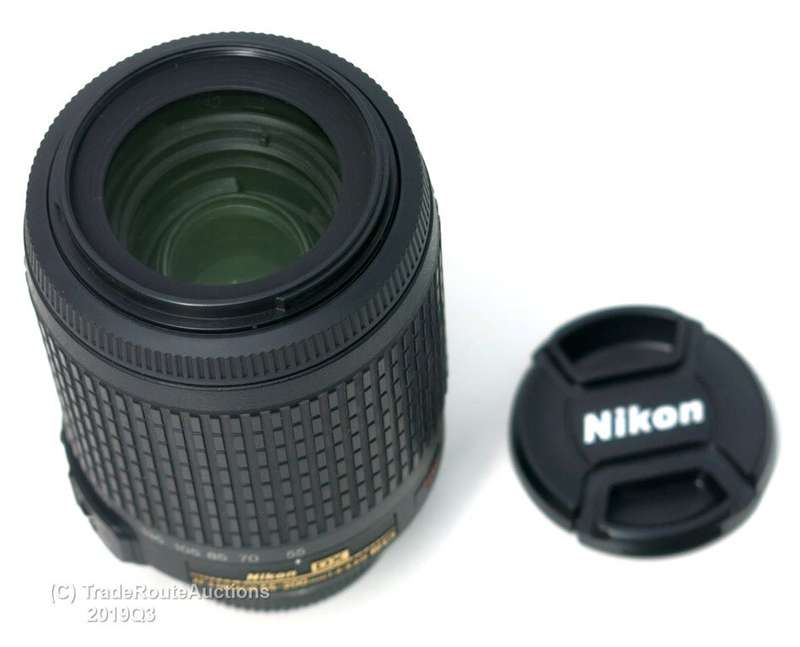 Nikon AF-S NIKKOR 55-200mm VR [ VIBRATION REDUCTION ] LENS