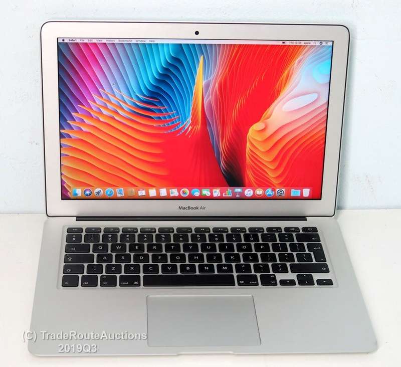 MacBook Air 13.3-inch | Core i5 1.8GHz | 8GB RAM | 128GB SSD MACBOOK AIR 13 INCH 2017 MODEL