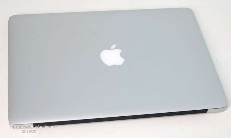 MacBook Air 13.3-inch | Core i5 1.8GHz | 8GB RAM | 128GB SSD MACBOOK AIR 13 INCH 2017 MODEL