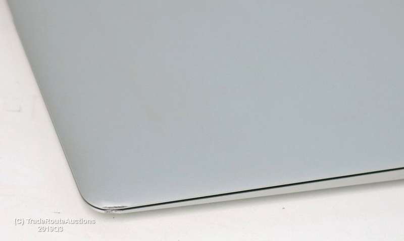 MacBook Air 13.3-inch | Core i5 1.8GHz | 8GB RAM | 128GB SSD MACBOOK AIR 13 INCH 2017 MODEL