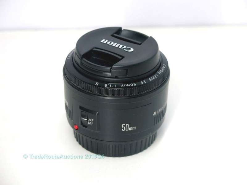 Canon EF 50mm f/1.8 II Lens - Fits Canon Cameras