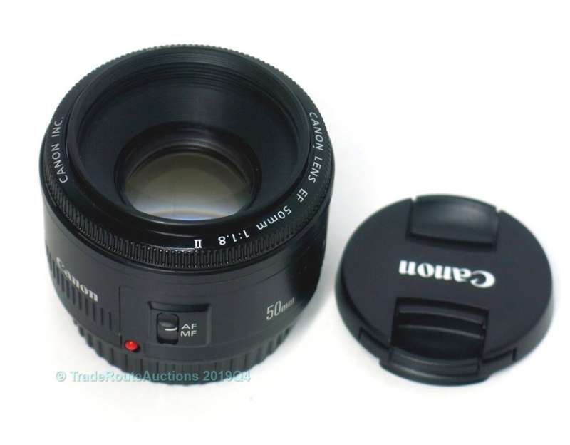 Canon EF 50mm f/1.8 II Lens - Fits Canon Cameras