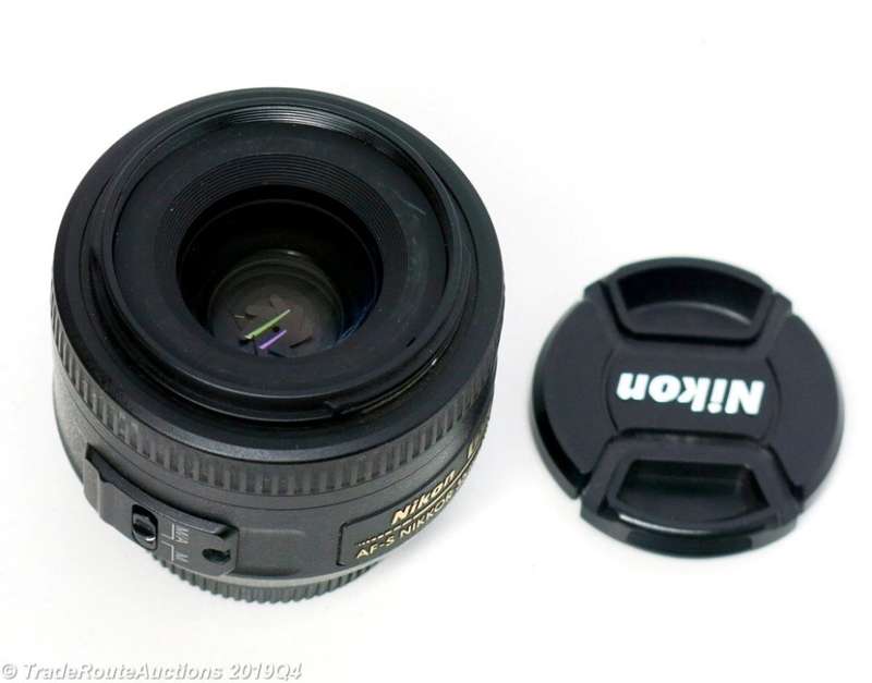 Nikon AF NIKKOR DX 35mm f/1.8G LENS for Nikon DSLR Cameras