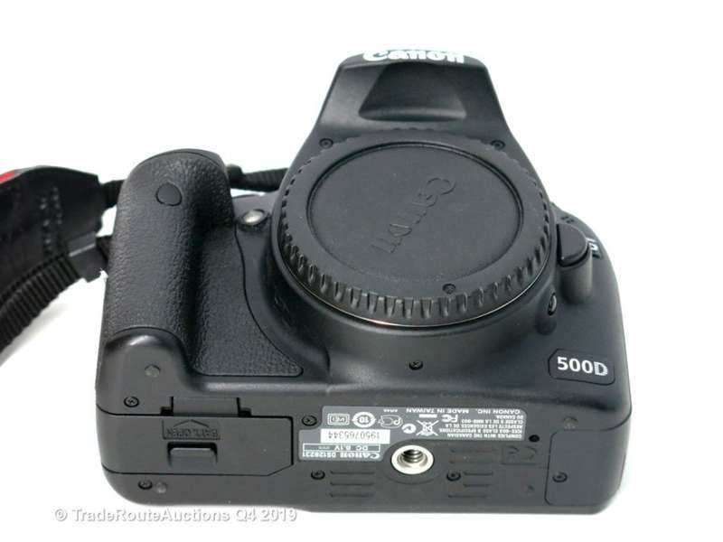 Canon EOS 500D Digital SLR camera 15.1 Megapixels FULL HD Body ONLY