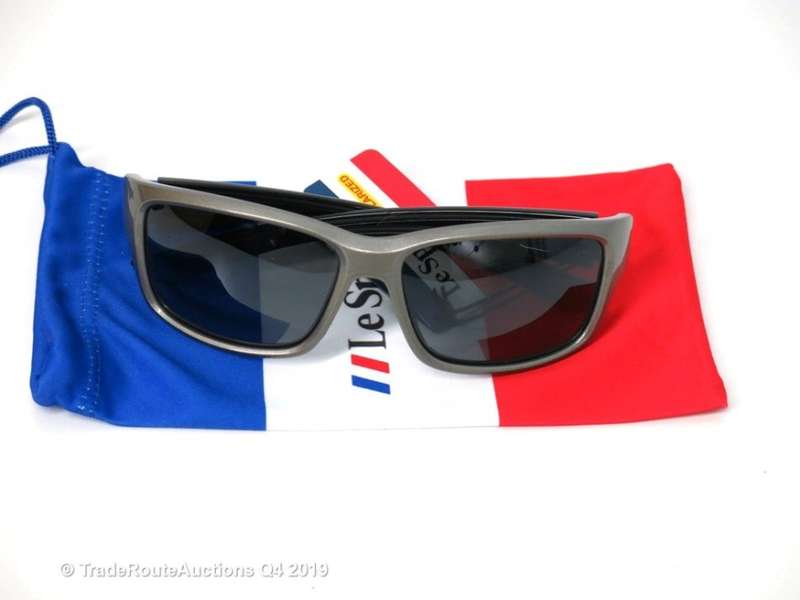 Le Specs Polarized Sunglass - with Pouch