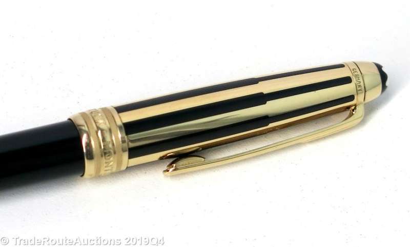 Mont Blanc Meisterstuck Classique Gold & Black Fountain Pen