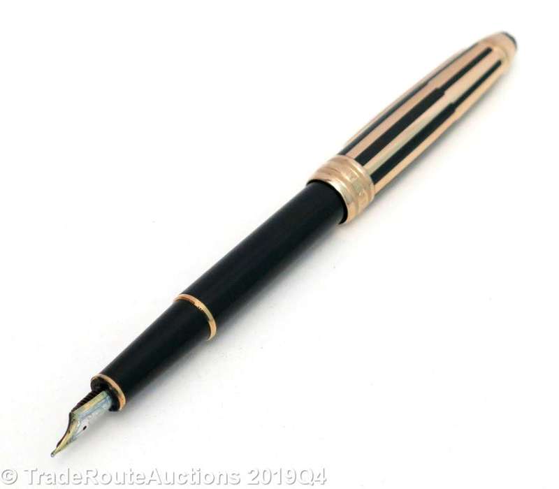 Mont Blanc Meisterstuck Classique Gold & Black Fountain Pen
