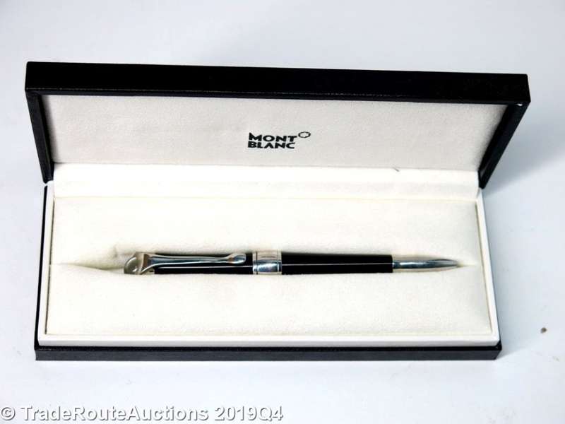 Mont Blanc ETOILE DE MONTBLANC BALLPOINT PEN 103379 - Montblanc diamond in cap-top - Box & Papers