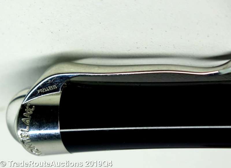 Mont Blanc ETOILE DE MONTBLANC BALLPOINT PEN 103379 - Montblanc diamond in cap-top - Box & Papers