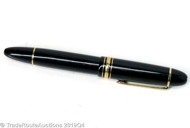Mont Blanc Meisterstuck Classique Fountain Pen - 4810 585 14K gold nib Medium size