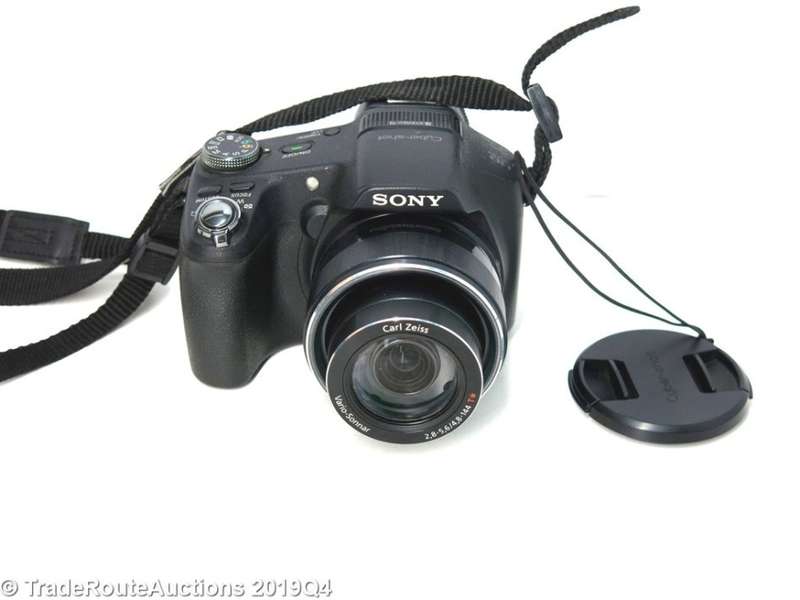 Sony Cyber-Shot DSC-HX100V 16.2 MP Exmor R CMOS Digital Still Camera Carl Zeiss Vario-Tessar Lens