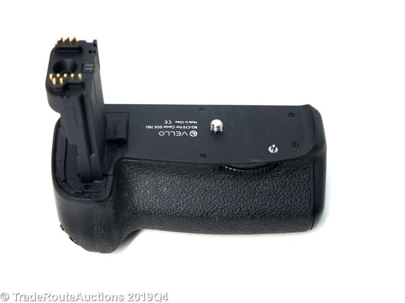 Vello BG-C10 Battery Grip for Canon 70D, 80D & 90D DSLR Camera