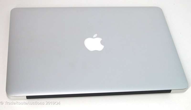 MacBook Air 13.3-inch | Core i5 1.6GHz | 8GB DDR3 RAM | 128GB SSD FLASH  **  EARLY 2015 ***