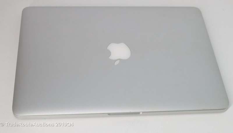 MacBook Pro 13.3-inch Mid 2014  | Core i5 2.6GHz | 8GB RAM | 128GB SSD  ** RETINA DISPLAY **