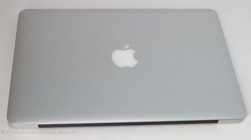 MacBook Pro 13.3-inch Mid 2014  | Core i5 2.6GHz | 8GB RAM | 128GB SSD  ** RETINA DISPLAY **