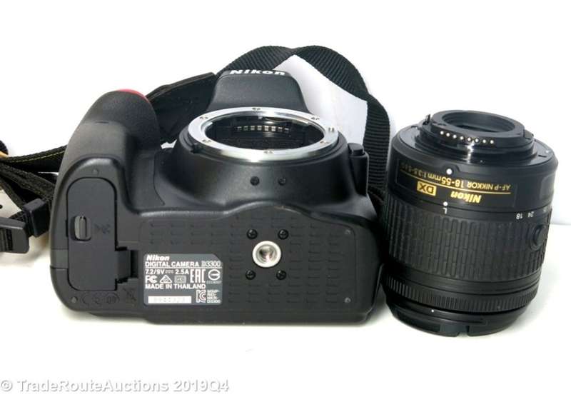 Nikon D3300 24.2 MP CMOS Digital SLR with AF-S DX NIKKOR 18-55mm f/3.5-5.6G DX Zoom Lens (Black)
