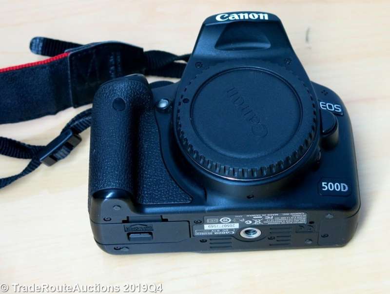 Canon EOS 500D Digital SLR camera 15.1 Megapixels FULL HD Body ONLY