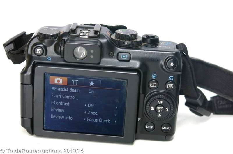 Canon PowerShot G11 Digital Camera with 5x Wide Angle Optical Stabilized Zoom and 2 8 inch LCD