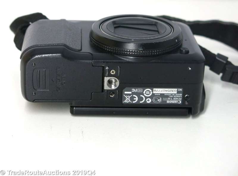 Canon PowerShot G11 Digital Camera with 5x Wide Angle Optical Stabilized Zoom and 2 8 inch LCD
