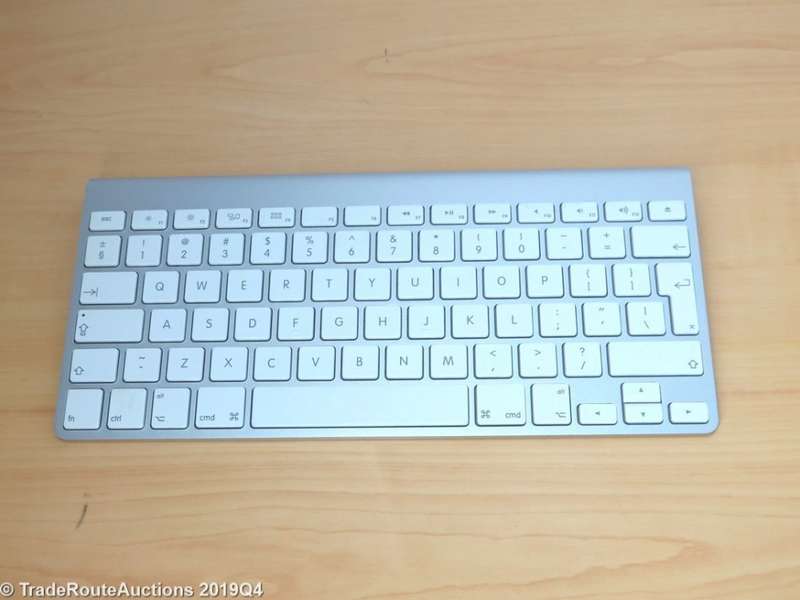 APPLE WIRELESS KEYBOARD - CAN BE USED WITH IMAC & MAC MINI