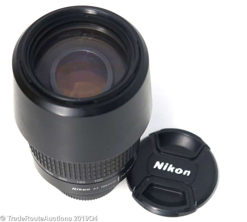 Nikon AF Nikkor 70-300mm f/4-5.6 G Telephoto Zoom lens for Nikon DSLR Cameras