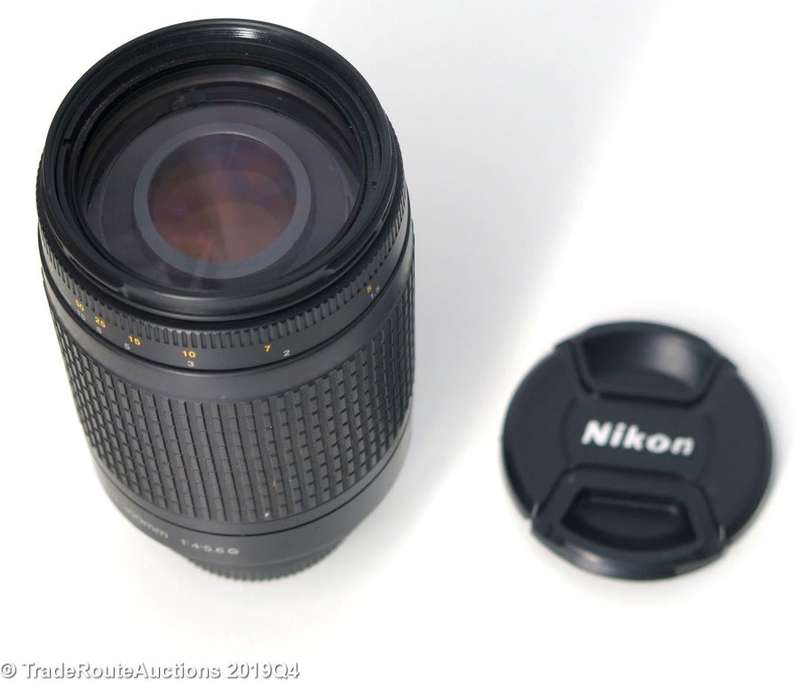 Nikon AF Nikkor 70-300mm f/4-5.6 G Telephoto Zoom lens for Nikon DSLR Cameras