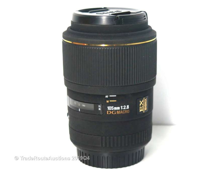 Sigma 105mm f/2.8 EX DG Macro for CANON DSLR Cameras